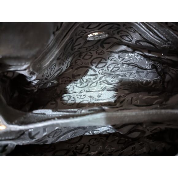 Francesco Biasia Patent Leather Top Shoulder Black Bag w/ Dustbag - Picture 8 of 15